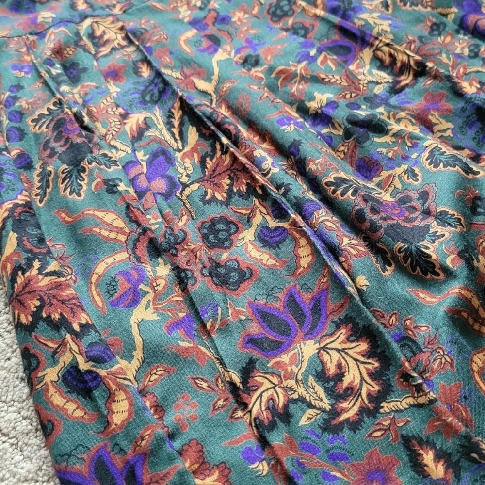Unique Vintage Floral Midi Skirt - Picture 3 of 4